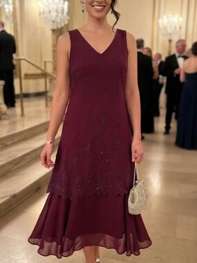Burgundy Floral Embroidered Beaded Tiered Dress Gown Gala Formal Party Wedding